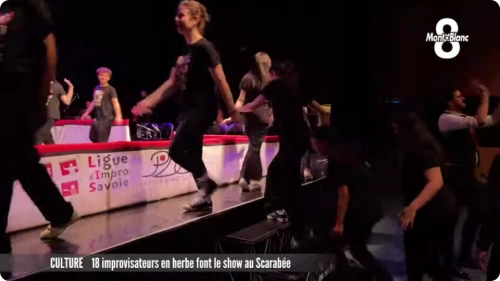 18 improvisateurs en herbe font le show au Scarabée