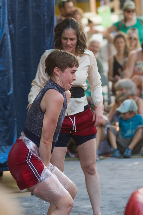 énOrme - Festival en cour(s) 2026