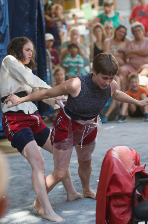 énOrme - Festival en cour(s) 2026